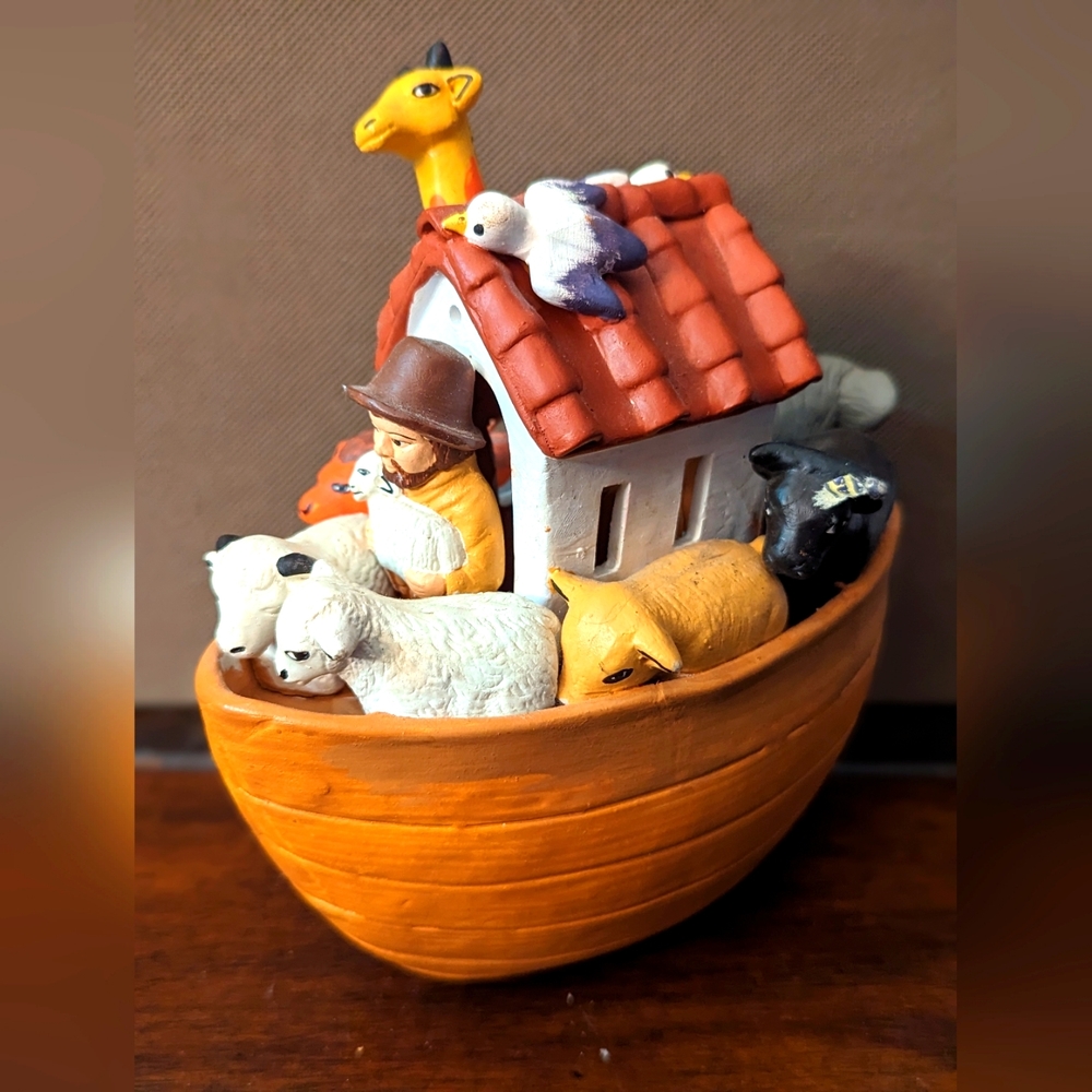 Peruvian Noah's Ark Clay Folk Art Pottery Music Box